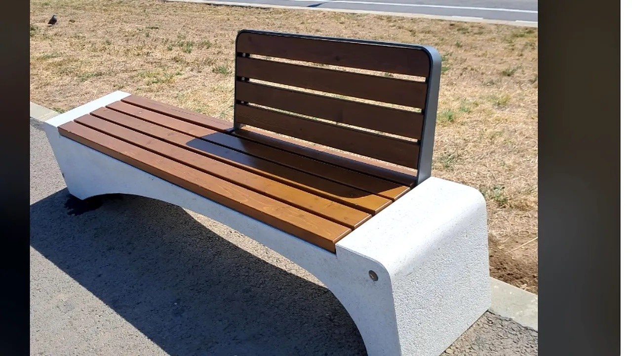 Bărbat dezamăgit de recompensă după ce a returnat proprietarului cecuri de zeci de mii euro, găsite pe o bancă: „Nu am făcut asta pentru bani, dar…”