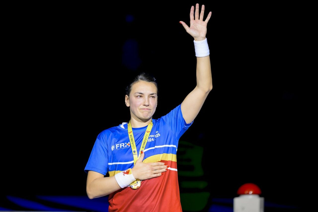 Cristina Neagu REVINE la CSM București? Ce nume „greu” vine pe banca tehnică