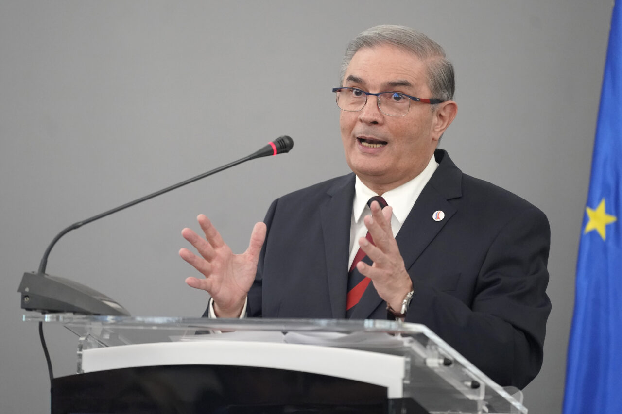 Fostul șef al SIE, Silviu Predoiu, are o întrebare pentru Alex Florența: „Pe guvernanții noștri, cine și când îi va trage la răspundere?”