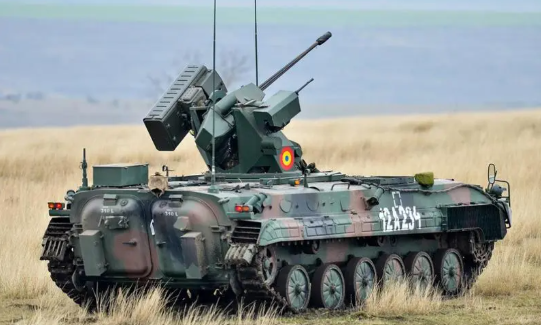 ARMATA Română, frânată din interior. Achizițiile în APĂRARE, domeniu strategic, vin din exterior. Șeful CCIR: Se pierde o șansă istorică