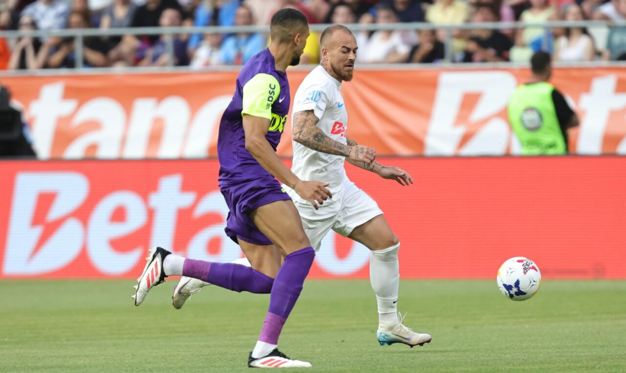 Denis Alibec se desparte de FCSB. Gigi Becali: „Să-mi dea 200.000 de euro pe el”