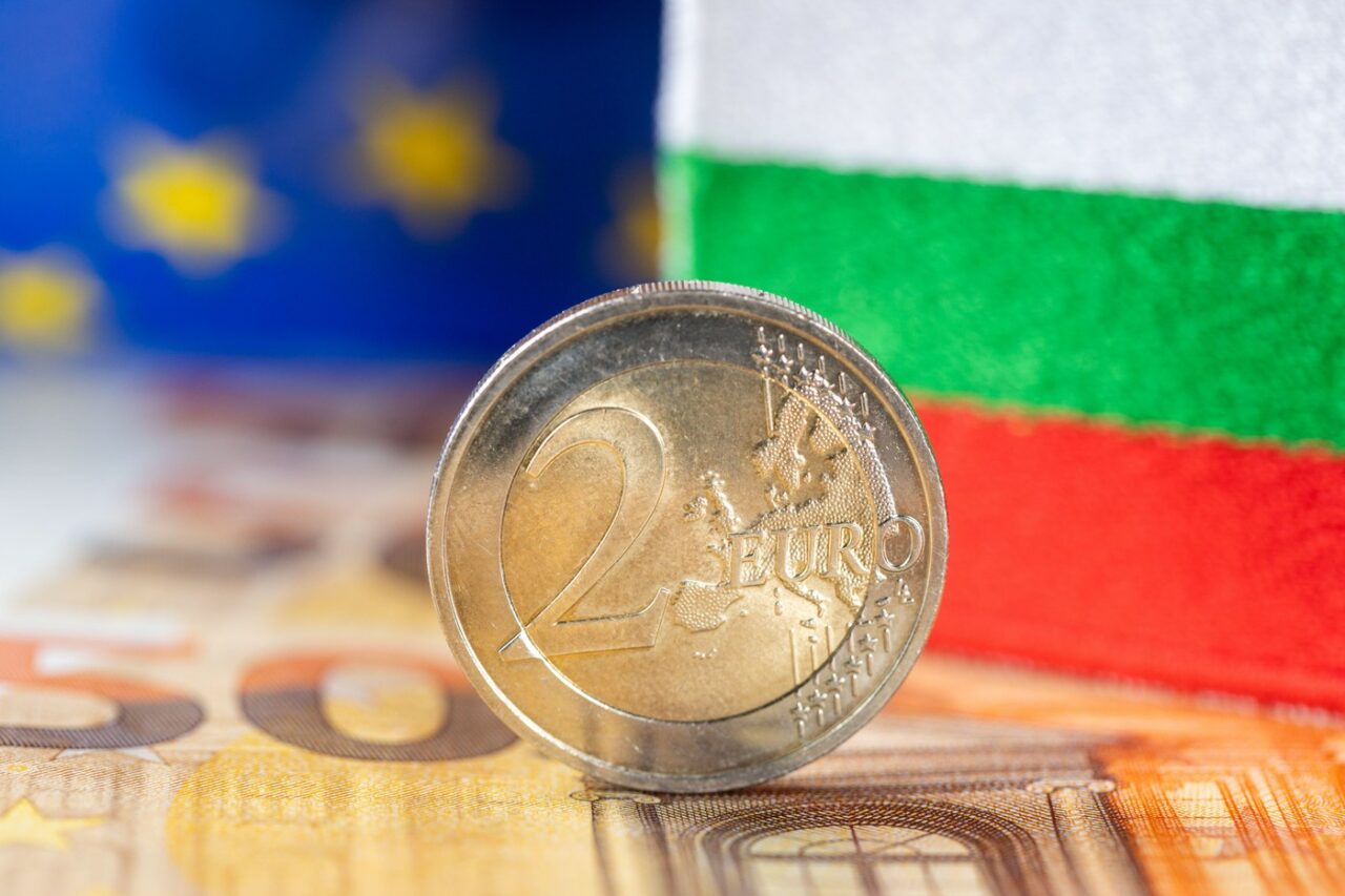 Intrarea Bulgariei în zona euro a venit cu provocări pentru comercianți și oameni: „E o nebunie, nu avem euro pentru rest”