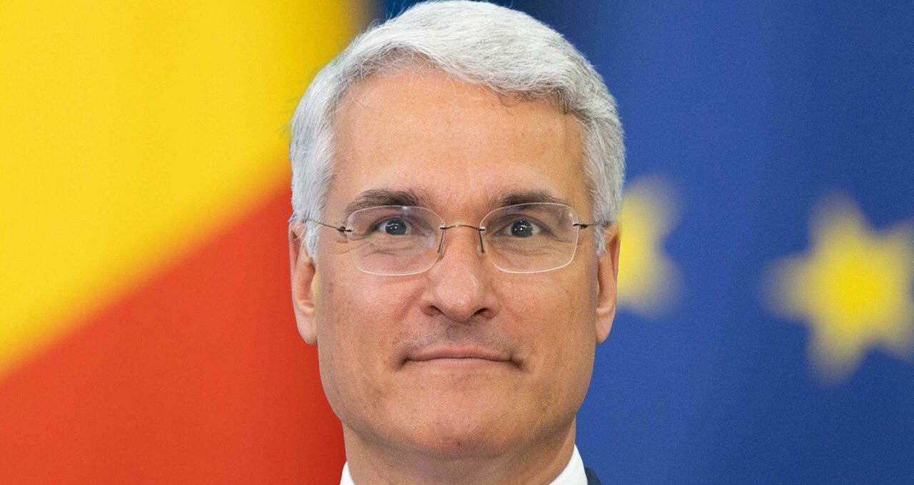 Dragoș Pîslaru anunță verificări privind achizițiile de autobuze școlare prin PNNR: „NU voi tolera niciun abuz”