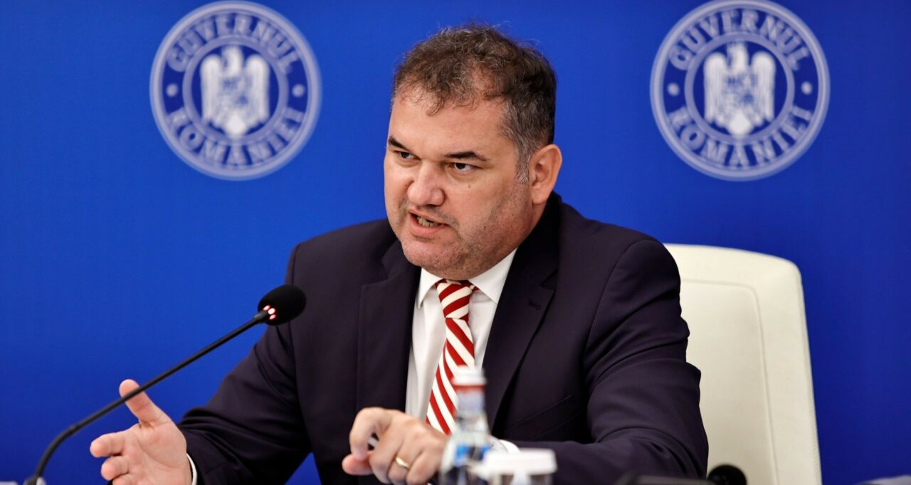 Ministrul Dezvoltării sfidează PRIMARII care amenință cu greva: „Dacă toată lumea se uită la posturi, avem o problemă în administraţie”