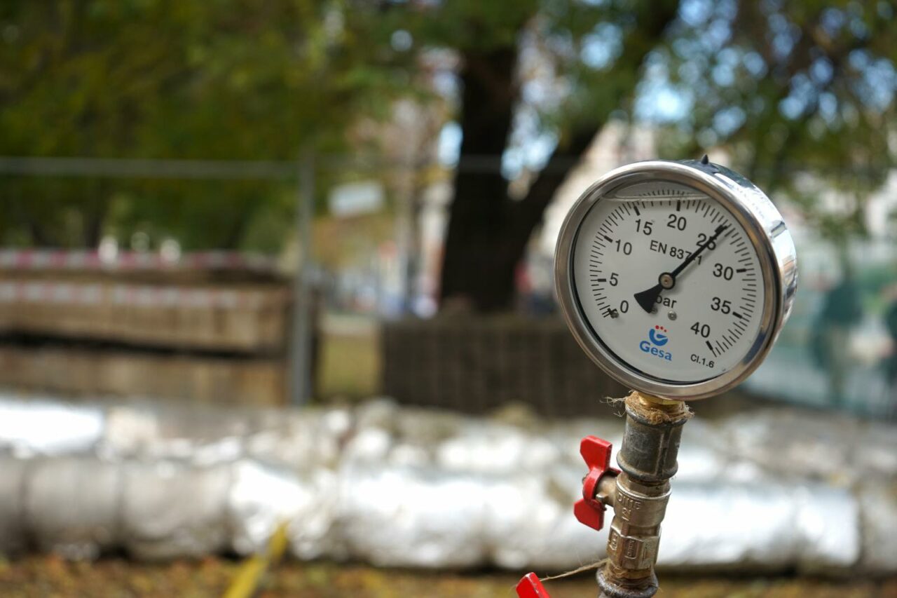 Un cartier din București cu frecvente avarii la TERMOFICARE primește apă caldă printr-o zonă mică de rețea nouă