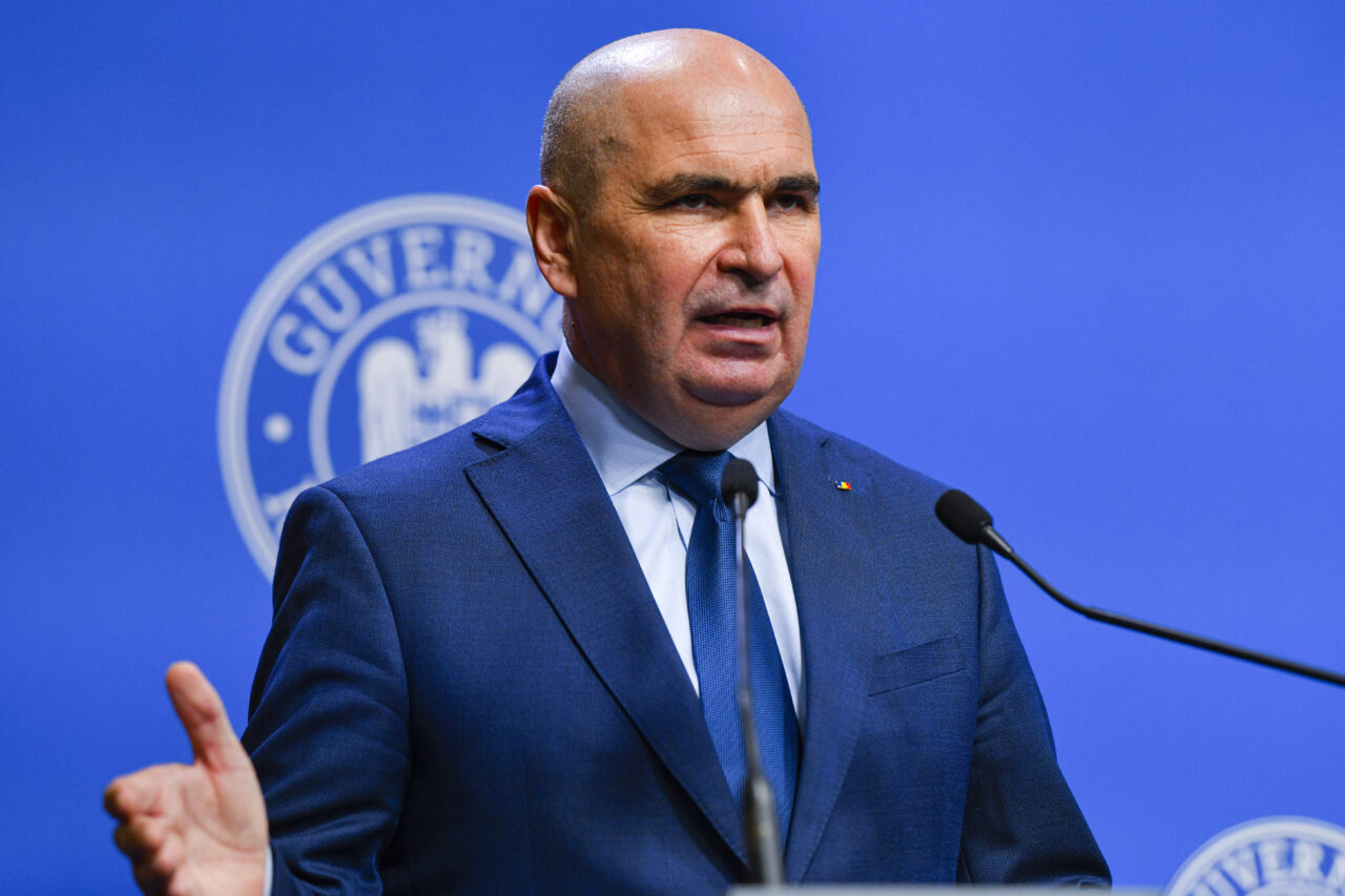 Noi reguli în vigoare de la 1 septembrie 2025: Guvernul Bolojan majorează plafonul de SCUTIRE de TVA pentru întreprinderile mici
