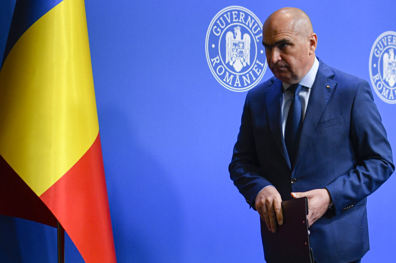 Doru Bușcu îl ia la țintă pe „Ilie de la sculărie”: „Și ce mai scule! Doar idei, și-nvățături o mie. Salvezi cu ele tot ce vrei: buget, economie”