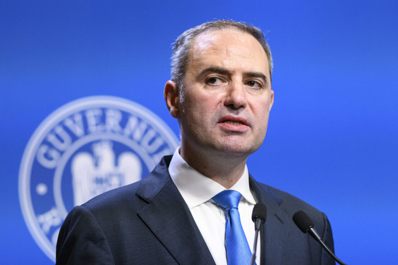 Ministerul Finanțelor pregătește o nouă schimbare pentru a reduce EVAZIUNEA: Taxarea inversă a TVA la legume și fructe