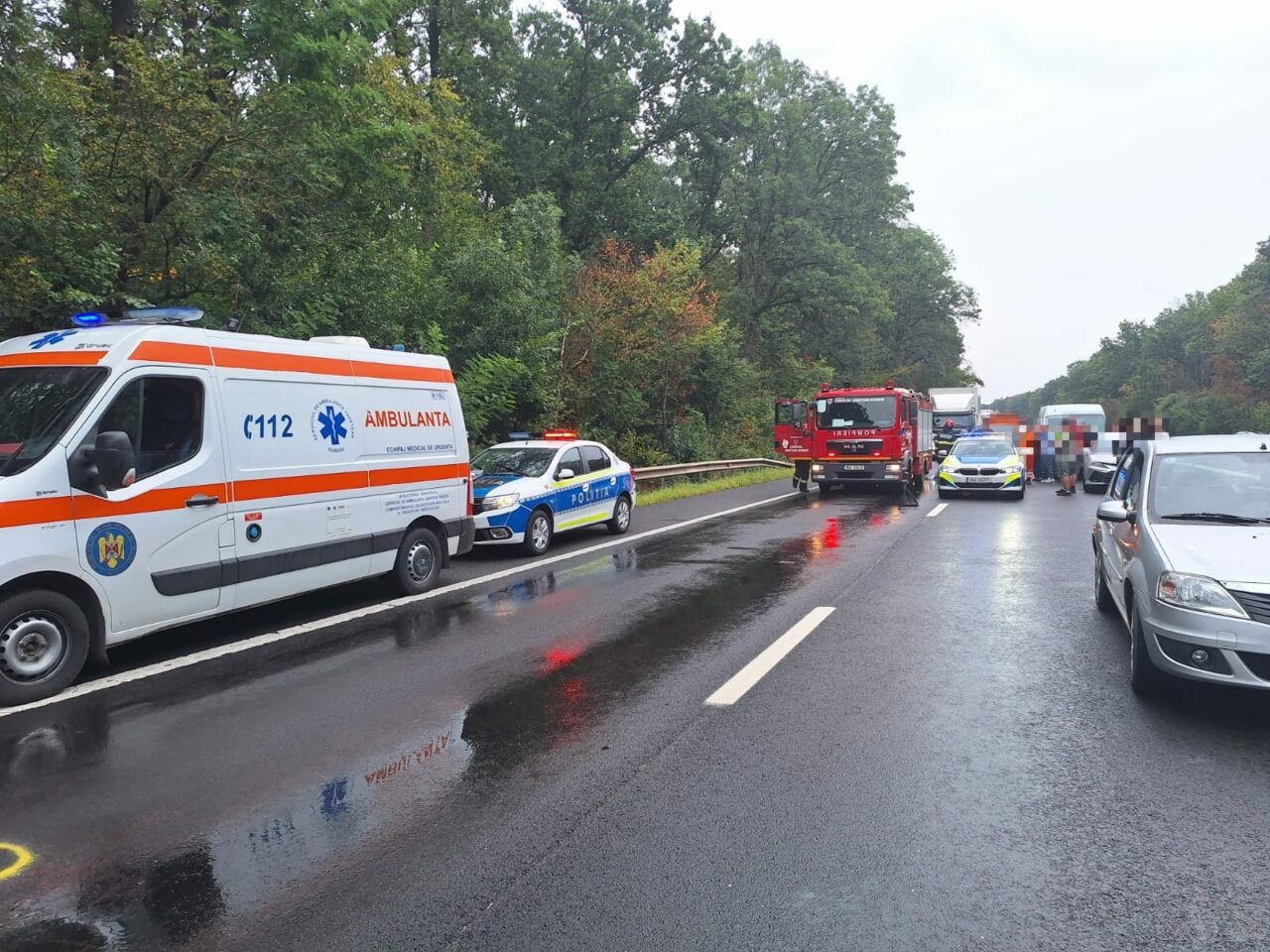 Accident grav pe A1 București-Pitești. Doi tineri și-au pierdut viața după ce au fost acroșați de un TIR