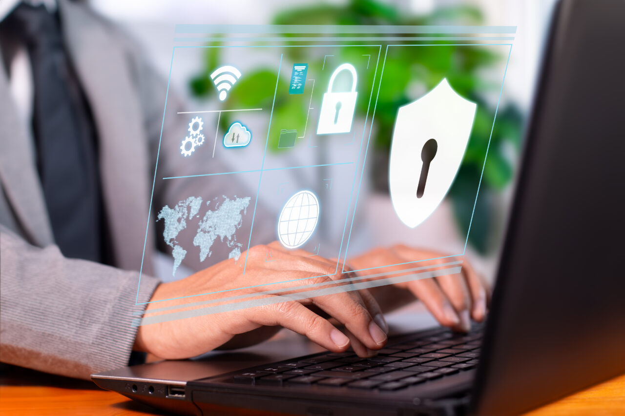România cu un pas înaintea hackerilor. Se înființează Centrul de Răspuns la Incidente de Securitate Cibernetică în Energie. Salarii de mii de euro