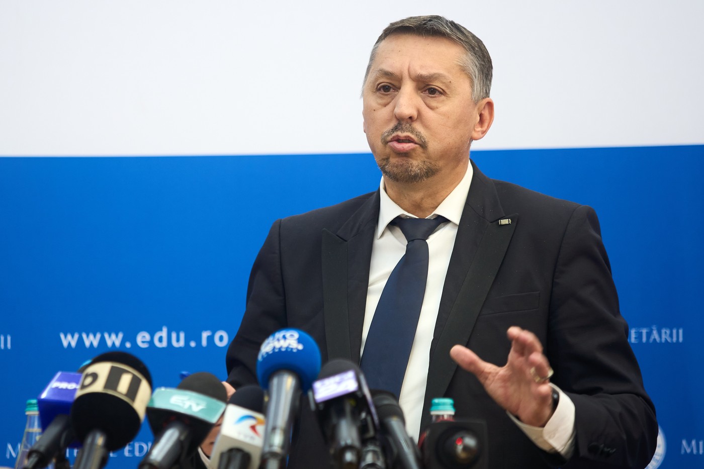 Daniel David: Nu mai este loc de austeritate în educație