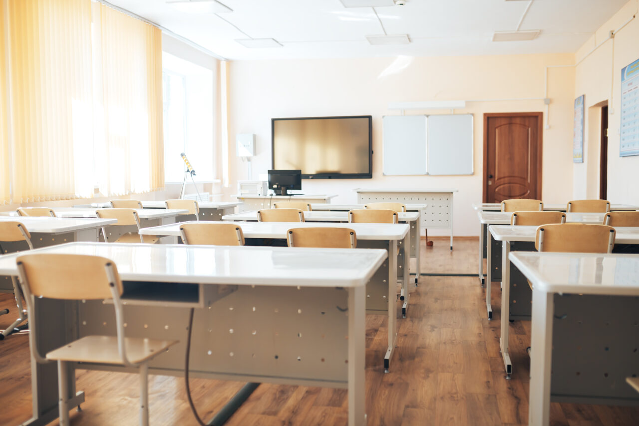 Ministerul Educației, precizări după creșterea normei didactice: 98,6% dintre PROFESORII titulari rămân la aceleași școli