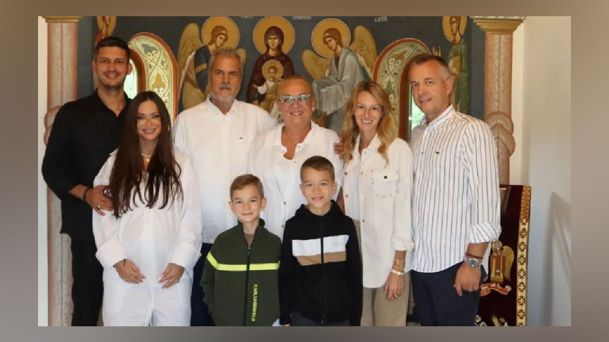 Adrian Năstase, bunic a treia oară: Theodor Ioan, născut din părinţi CAMPIONI
