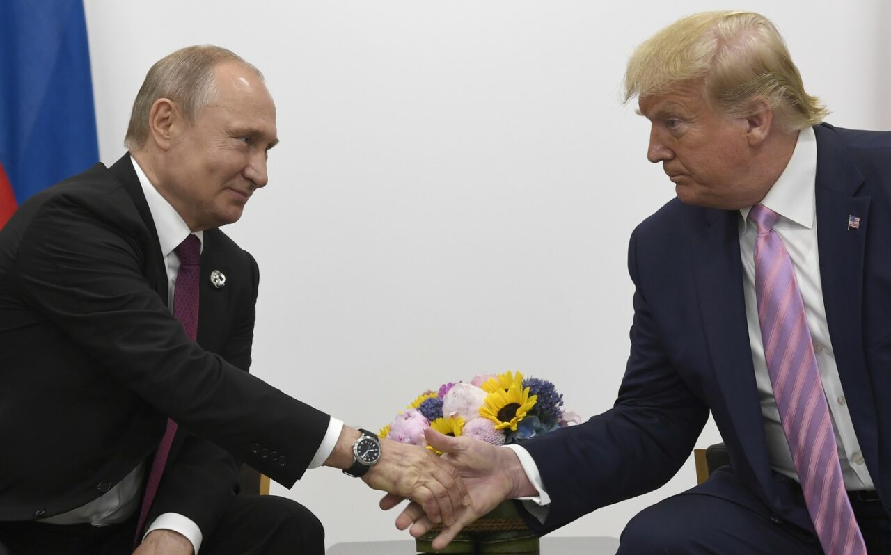 Cele 5 întâlniri BIZARE dintre Trump și Putin, din primul mandat al președintelui american/ Cum a evoluat relația dintre cei doi lideri mondiali