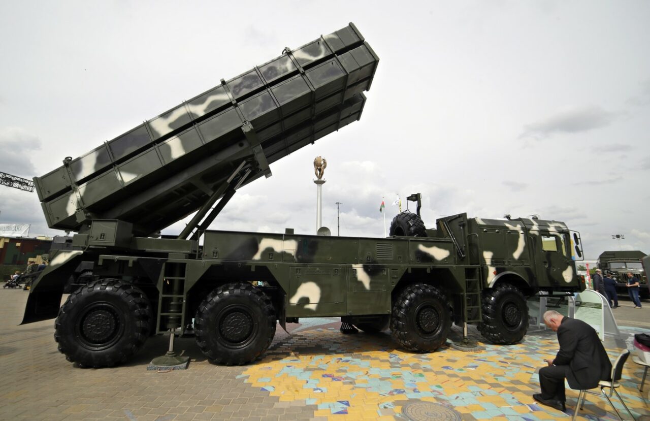 Belarus analizează modalități de a-și înarma sistemele de rachete cu focoase NUCLEARE