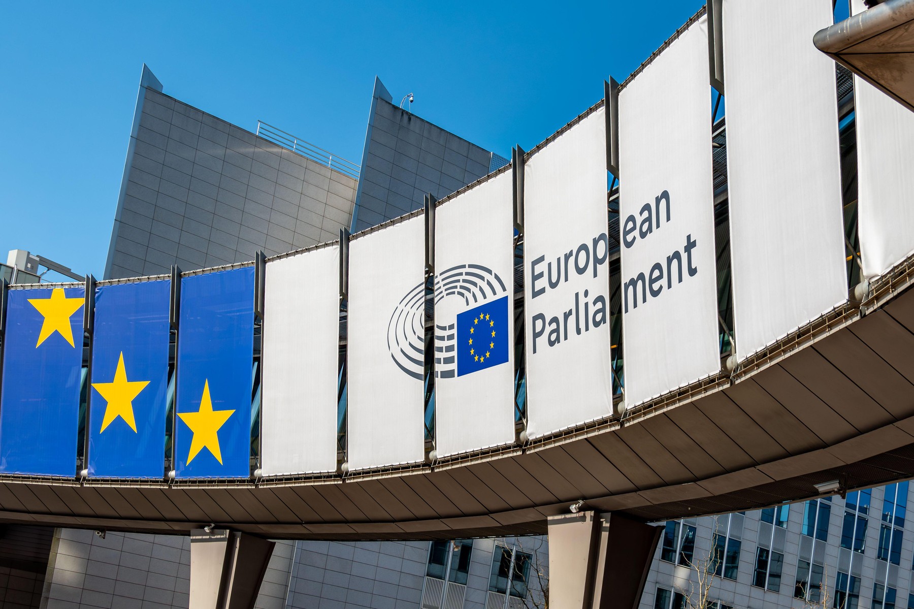 Parlamentul European dă în judecată Consiliul UE pentru regulamentul SAFE