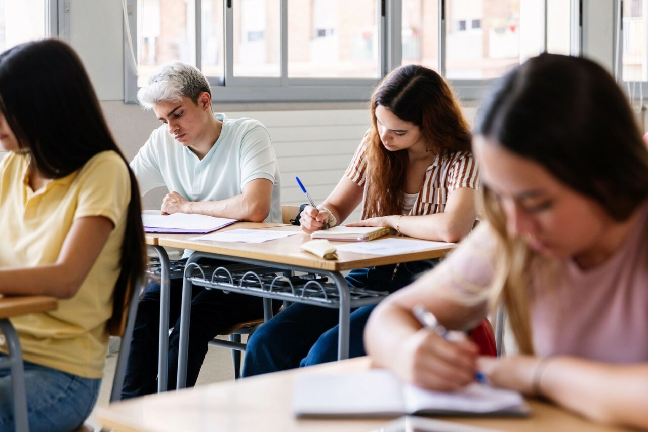 Rata de promovare la BAC 2025, sesiunea de toamnă, atinge MINIMUL ultimilor 7 ani