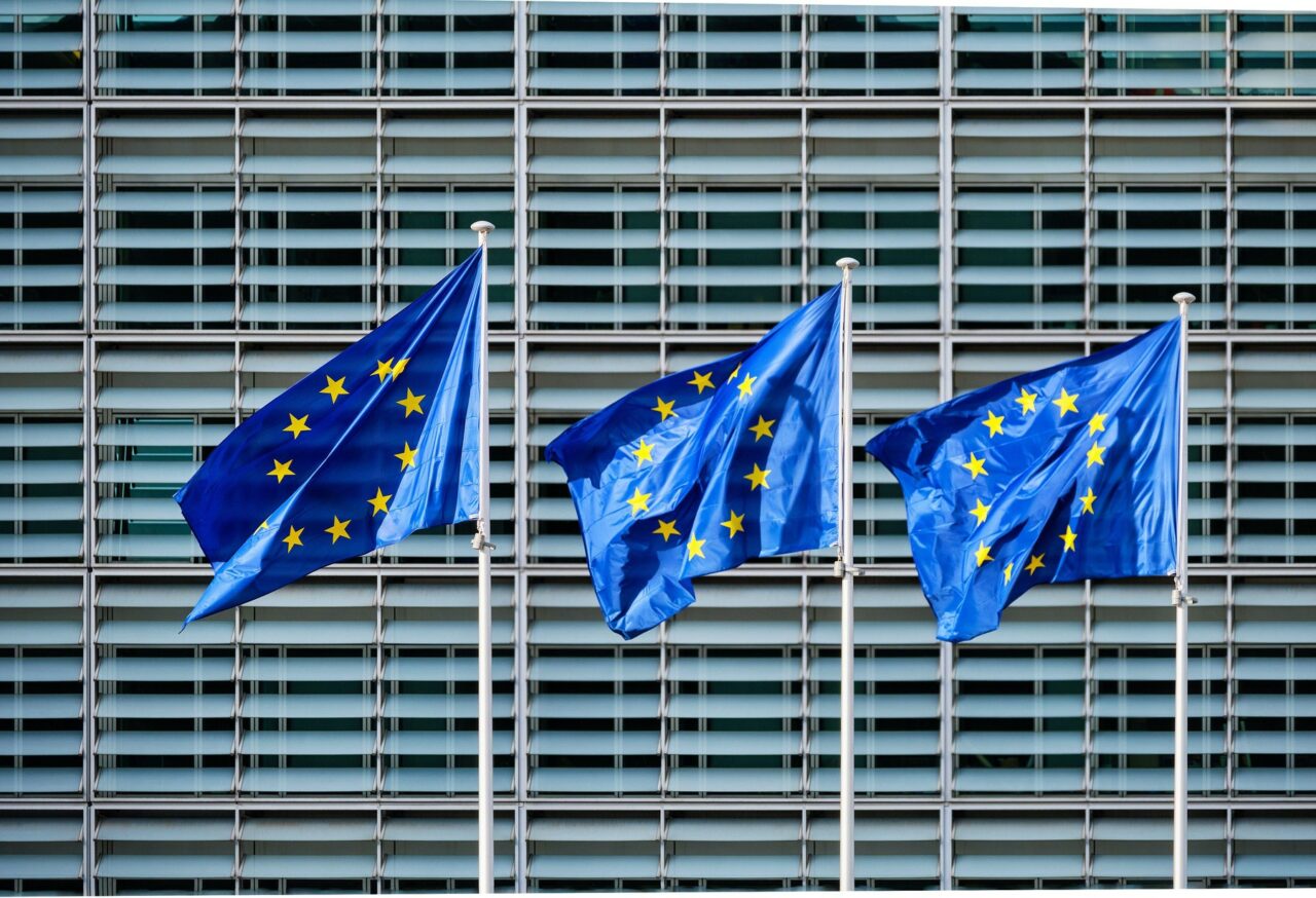 UE salută eforturile de pace ale Statelor Unite, dar solicită menținerea presiunilor asupra Rusiei /Să FORȚĂM Kremlinul la „compromisuri”