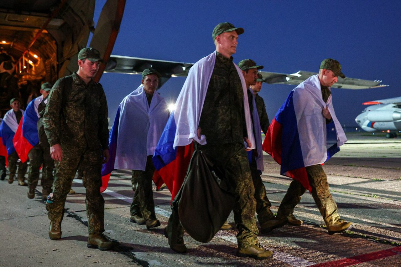 Un nou schimb de prizonieri între Rusia și Ucraina, mediat de Emiratele Arabe, cu o zi înainte de summitul Trump-Putin din ALASKA