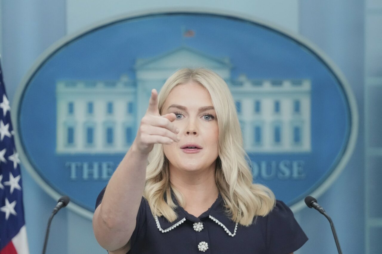 Casa Albă anunță OBIECTIVUL întâlnirii lui Trump cu Putin /„Președintele speră să existe în viitor un summit trilateral”