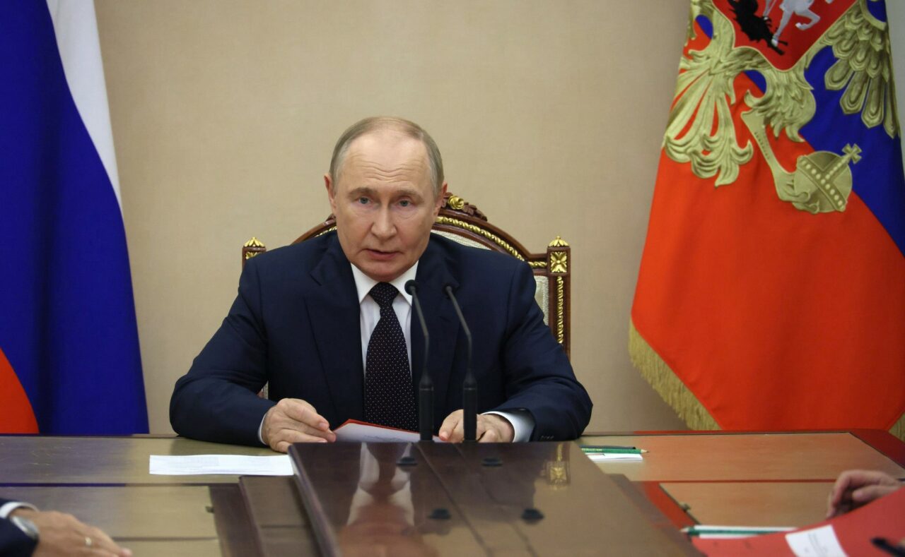 Rusia îi transmite lui Trump că NU va face schimburi de teritorii cu Ucraina /„Structura teritorială este prevăzută în Constituție”
