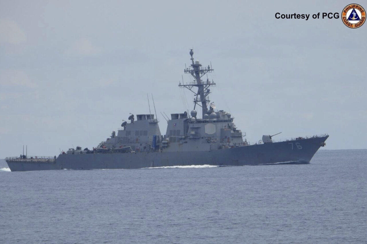 China anunță EVACUAREA unei nave militare americane dintr-o zonă disputată /Washingtonul respinge acuzațiile ”false” ale Beijingului