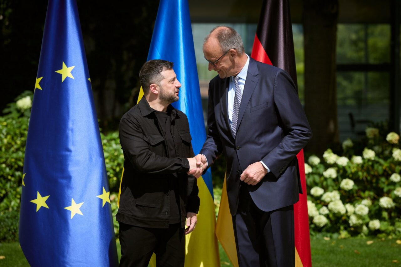 Zelenski: Rusia nu ar trebui să poată bloca admiterea Ucrainei în NATO /Costa: SUA ar putea oferi GARANȚII de securitate împreună cu Europa