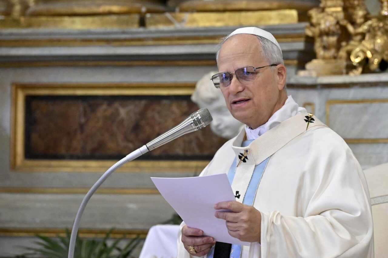 Papa Leon al XIV-lea, MESAJ pentru Putin și Trump, înaintea întâlnirii din Alaska: „Eforturile diplomatice, nu violența, nu armele”