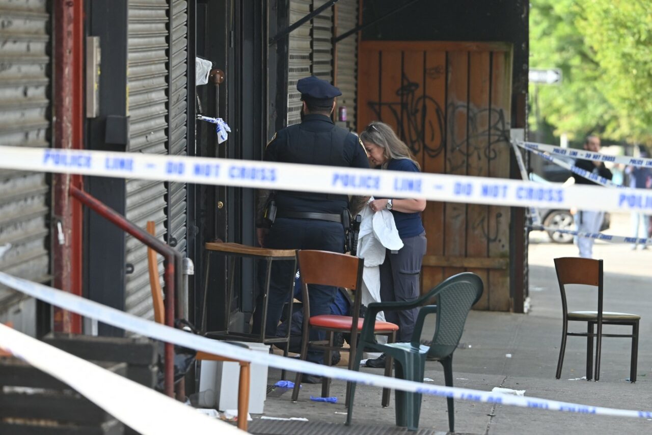 ATAC armat într-un restaurant din New York, soldat cu mai multe persoane ucise și rănite. Polițiștii au anunțat bilanțul exact al victimelor