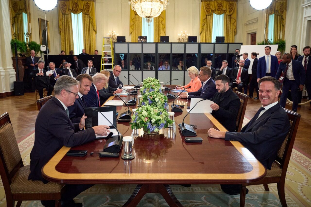 Demonstrație de forță la Casa Albă. „Putin va eticheta Europa și Ucraina drept partea NEREZONABILĂ în viitoarea sa relație cu Trump”