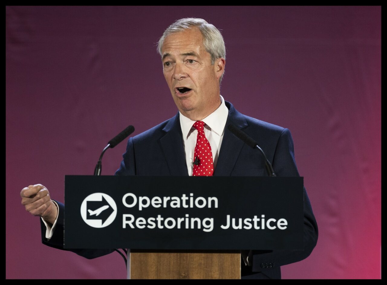 Nigel Farage: Dacă Reform UK câștigă alegerile, toți imigranții clandestini din Marea Britanie, reținuți, 600.000 deportați în primii CINCI ani