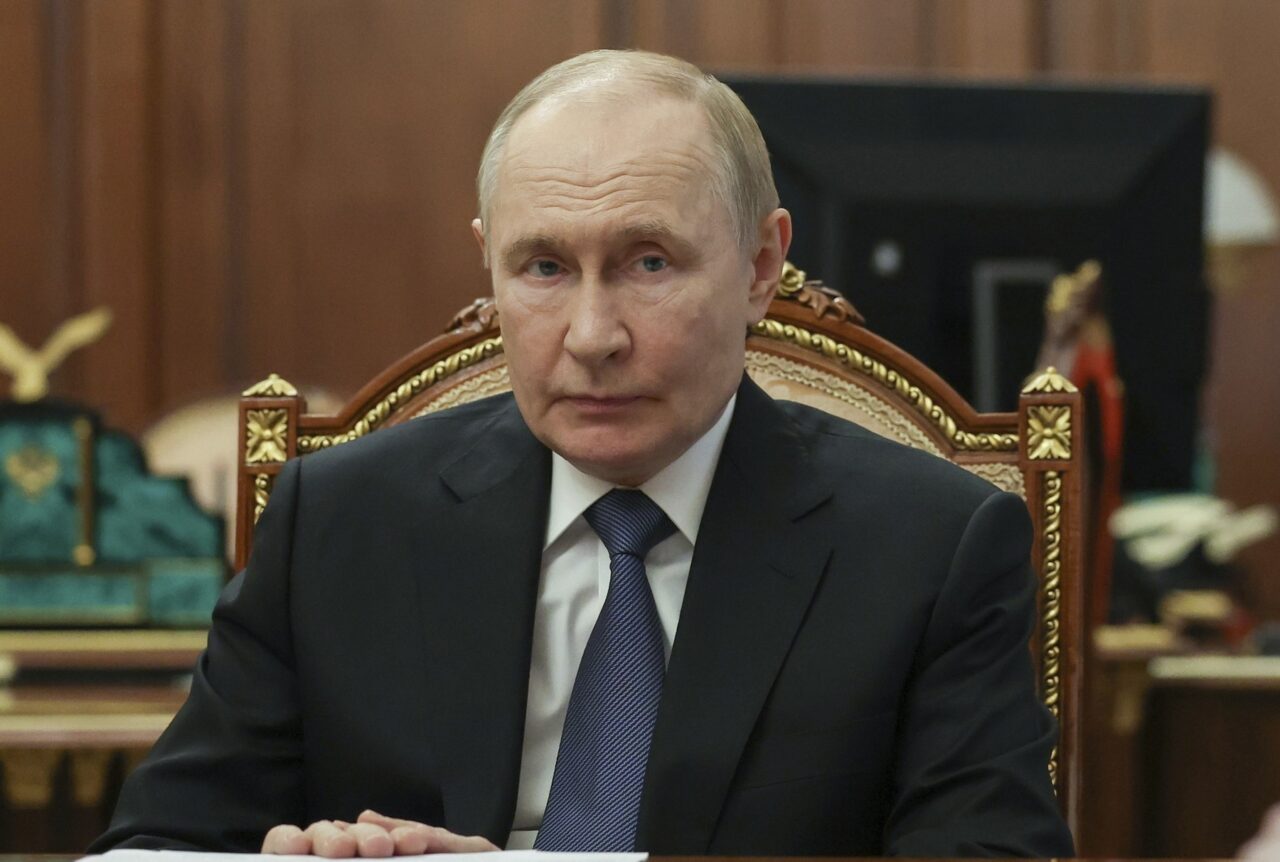 Rusia avertizează că NU va accepta militari NATO în Ucraina /”Aceasta este cauza actualului conflict”