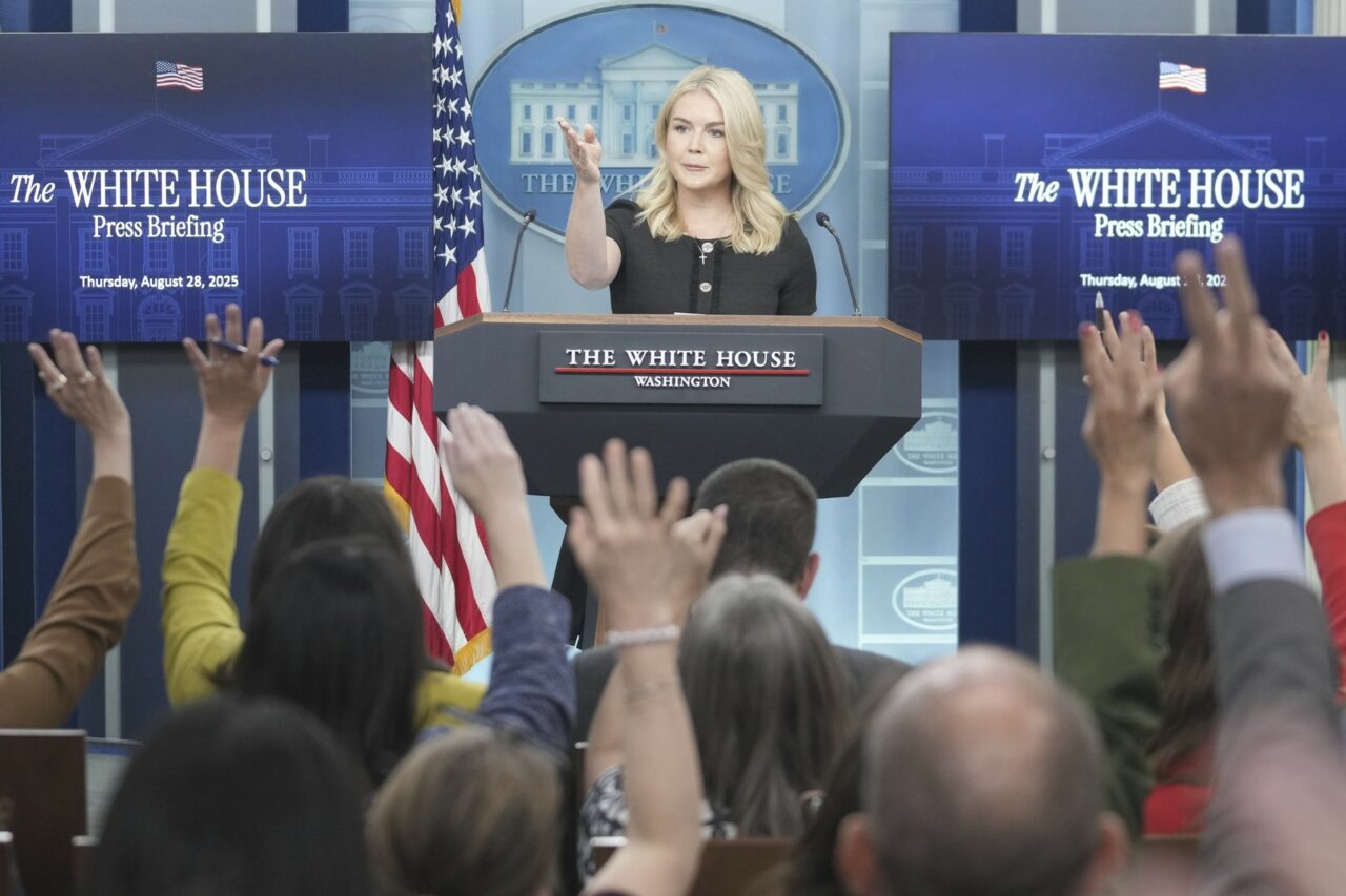 Casa Albă condamnă atacurile Rusiei asupra Ucrainei /„Președintele SUA vrea oprirea războiului, este necesar să vrea și LIDERII celor două țări”