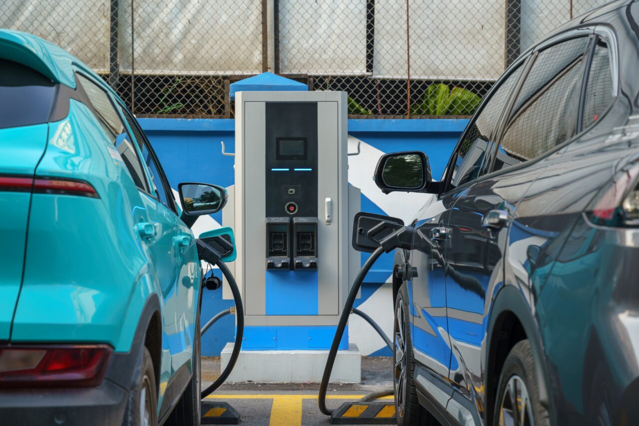 Programul RABLA Auto 2025: Ecotichet de 18.500 de lei pentru mașinile electrice. Ministerul Mediului a publicat ghidul spre consultare publică