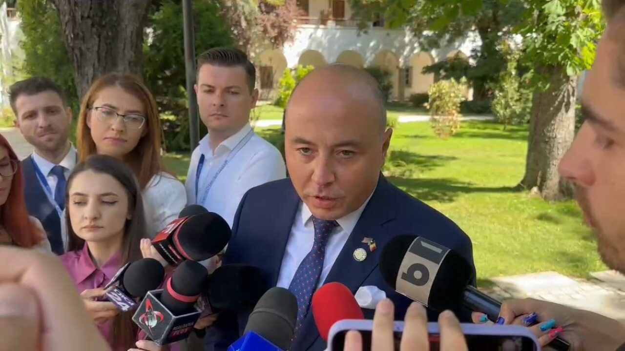 Andrei Muraru recunoaște că ANULAREA alegerilor a produs „CONFUZIE” la Washington