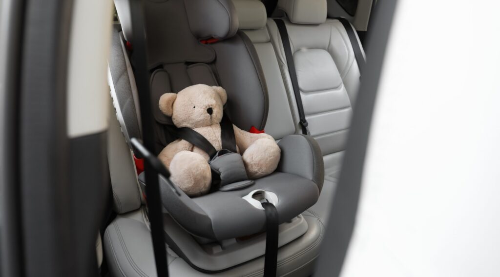 Doi părinți din Iași, condamnați la închisoare după moartea copilului lor. Detalii tulburătoare au fost dezvăluite la proces