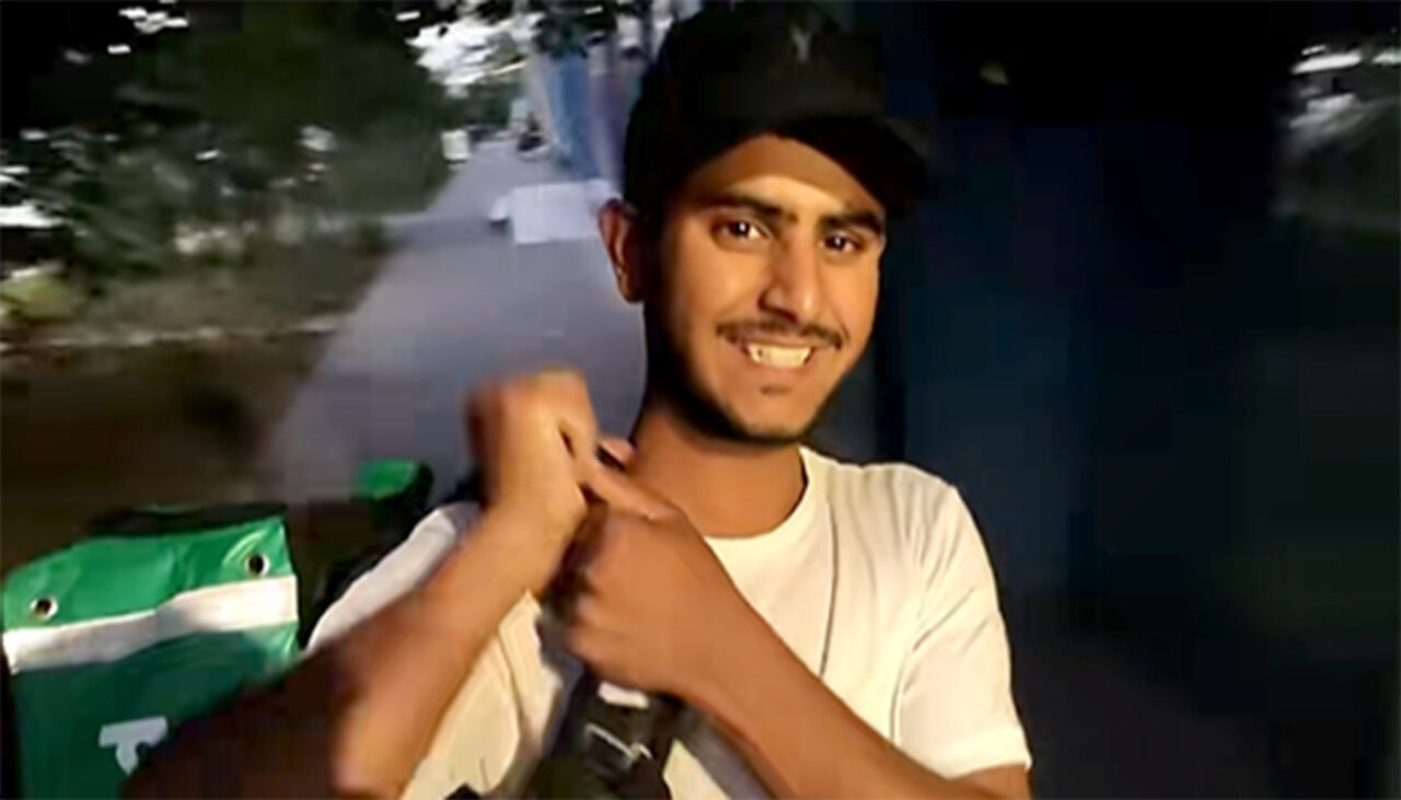 Cât câștigă acest indian, din cele două joburi din România: instalator și livrator: „Vreau să fiu român în câțiva ani”