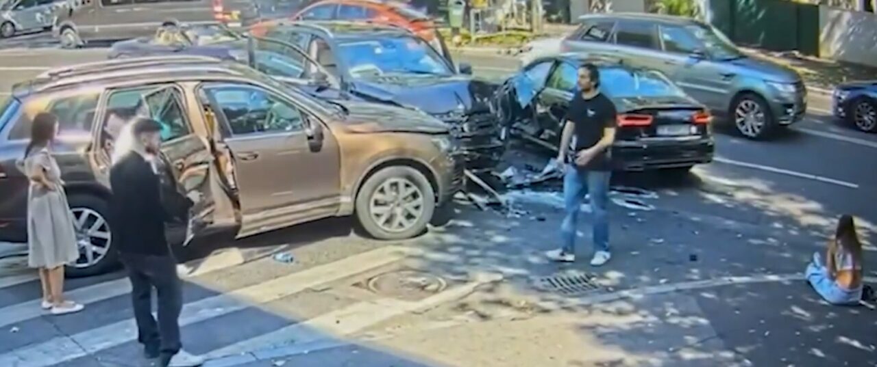 Fiul lui Ilie Dumitrescu, fugit de 48 de ore de la locul unui accident în weekend, ar fi fost drogat cu cocaină – SURSE
