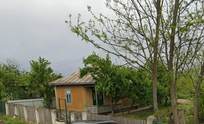 Localitatea din România în care îți poti cumpăra o CASĂ cu doar 5000 de euro. Terenul are 1264 mp