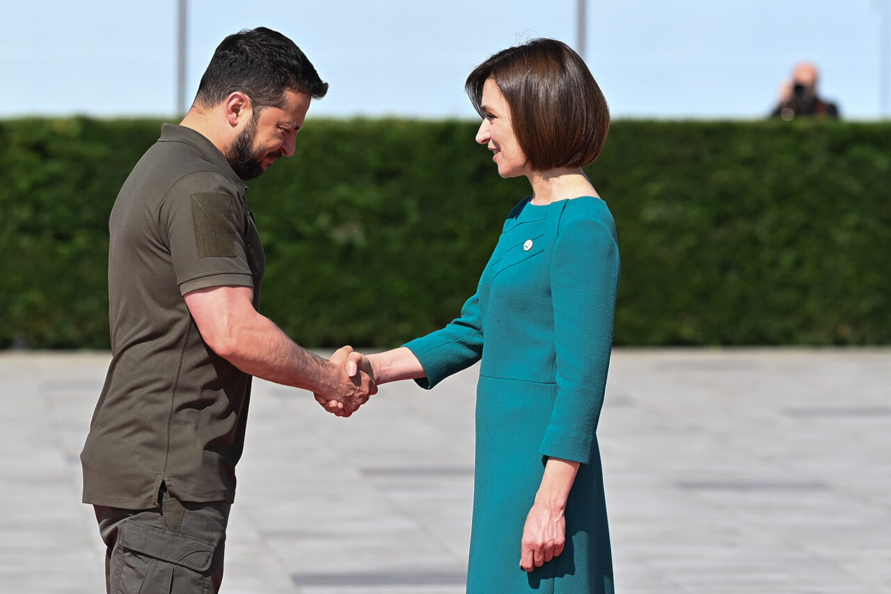 Zelenski o felicită pe Maia Sandu / „Aceste alegeri au arătat că activitatea destabilizatoare a Rusiei pierde”