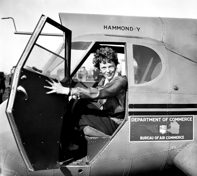 Trump anunță publicarea unor dosare secrete despre dispariția aviatoarei Amelia Earhart