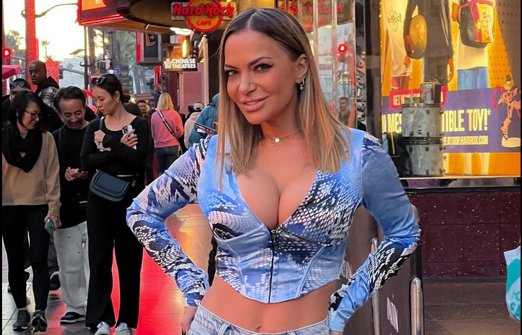 FOTO / Câți BANI a luat Andreea Antonescu ca să pozeze în ”Playboy”. ”La vremea aceea îți puteai cumpăra cinci garsoniere”