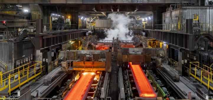 O nouă lovitură pentru industria românească. Se pune lacătul pe ArcelorMittal Hunedoara, fabrica cu o istorie de 140 de ani