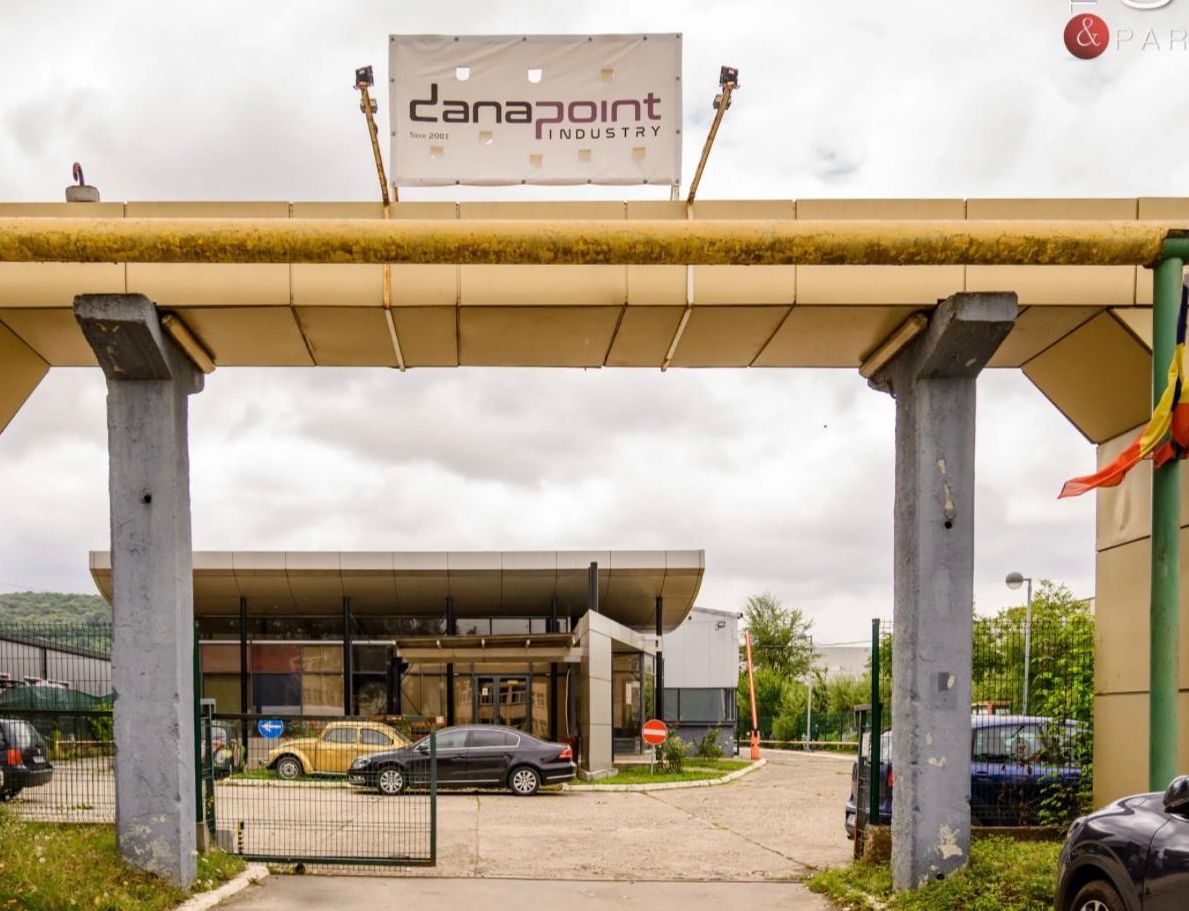 Fosta fabrică Benetton, din Iași, scoasă la vânzare la un preț uluitor. Cât vor proprietarii pe terenul de peste 12.000 mp