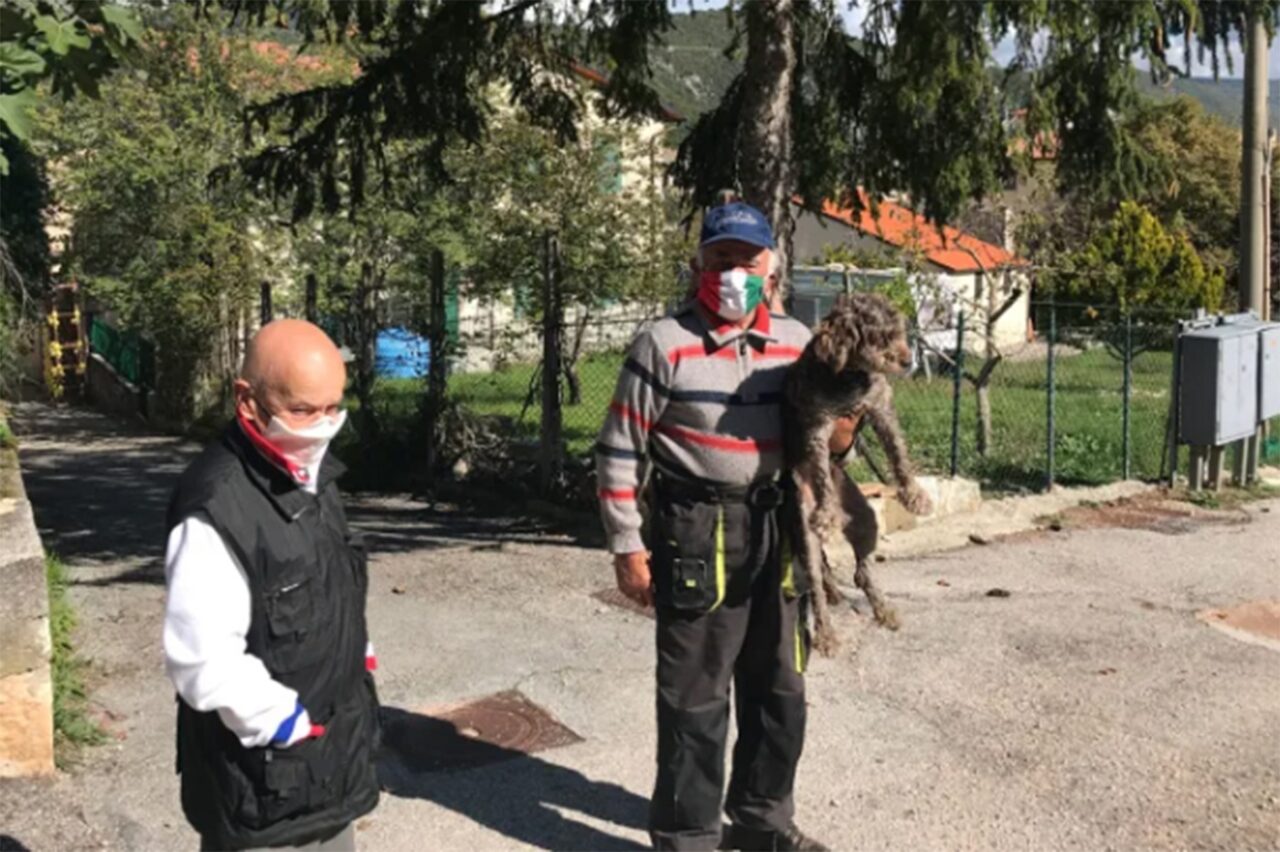 Orașul din Europa în care mai locuiesc doar doi PENSIONARI și nici măcar nu se înțeleg foarte bine. Motivele care au dus la depopularea zonei