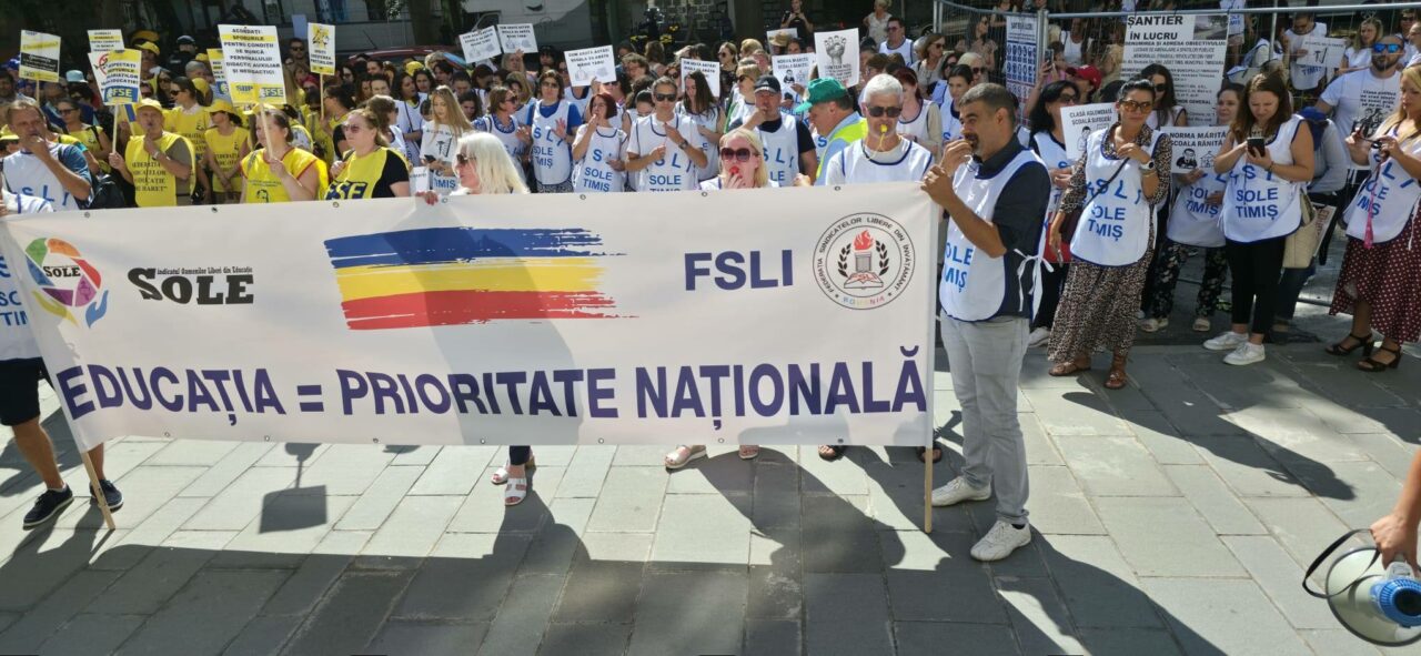 Federația Sindicatelor Libere din Învățământ: „Dacă nu suntem toți, educația va fi distrusă iremediabil de Guvernul Bolojan”