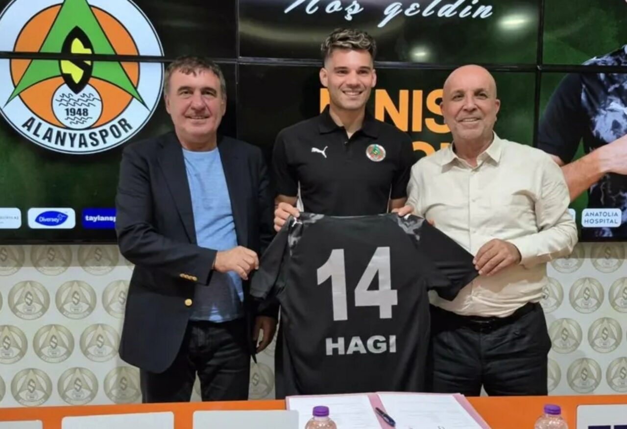 Ianis Hagi și-a găsit în sfârșit ECHIPĂ! Cu ce formație a semnat și ce număr va purta