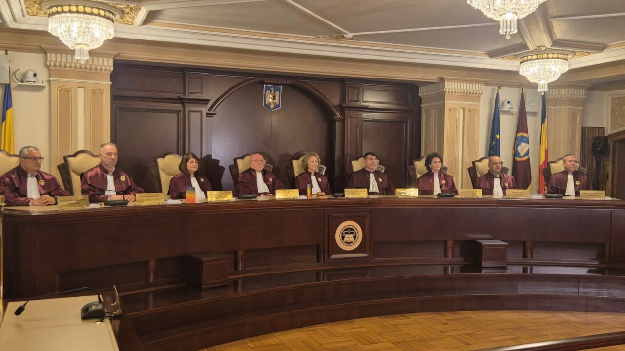 CCR amână votul moțiunii pensiilor magistraților/ Tudorel TOADER: „Să oprească greva și să reia judecata cauzelor!”