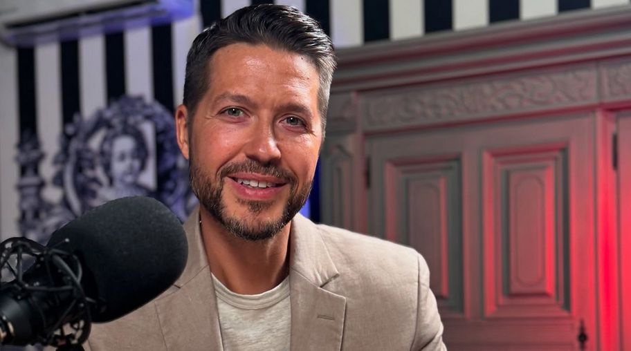 FOTO / Ce stil de viață a adoptat Jorge. ”Am mai slăbit. Am o DIETĂ anume”