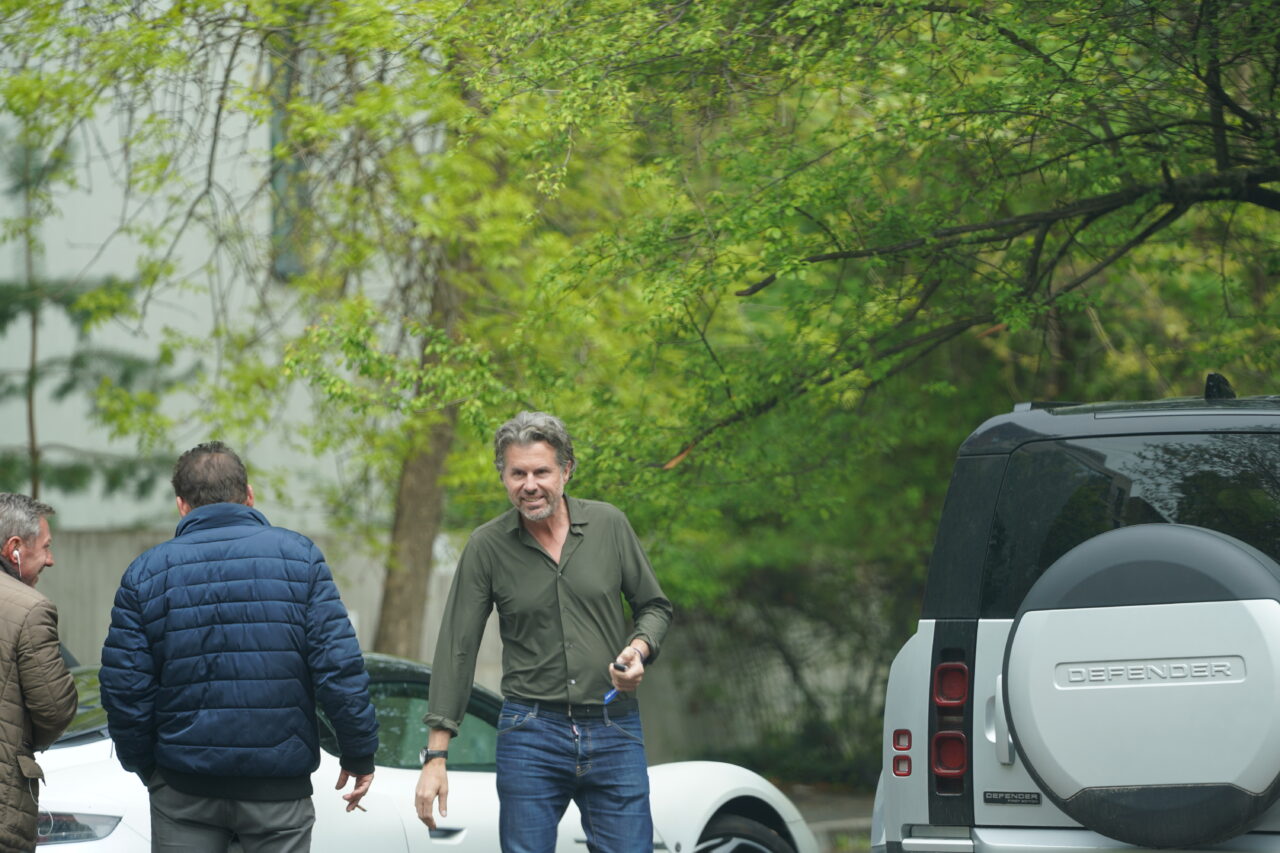 Polițiștii l-au REȚINUT pe Jurgen Faff, administratorul companiei aeriene Fly Lili, care i-ar fi transportat în Congo pe mercenarii lui Horaţiu Potra